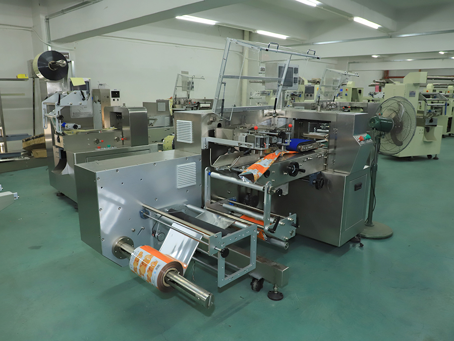 特福德包裝設(shè)備 TFD-380S口罩包裝機-現(xiàn)場圖 特福德包裝設(shè)備 TFD-380S口罩包裝機-現(xiàn)場圖